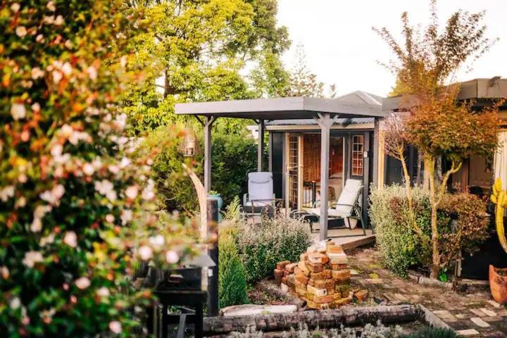 Starry Nights Cabin Fever Waikino Exterior photo