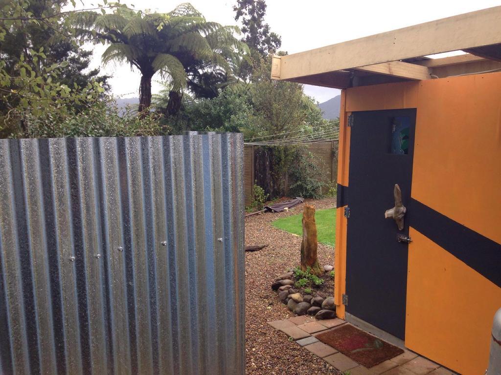Starry Nights Cabin Fever Waikino Exterior photo